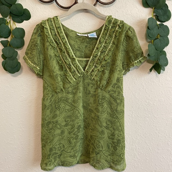 SOLD❣️❣️Vintage 90s/Y2K Green Paisley Ruffled Fairy Top✨ - Picture 2 of 8